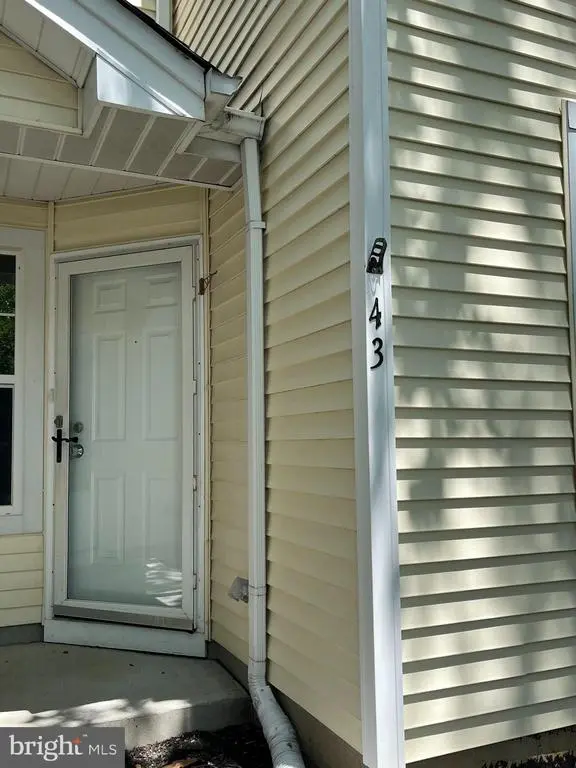 43 Sharpless Blvd, WESTAMPTON