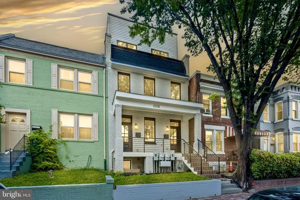 1008 4th St Ne #1, WASHINGTON