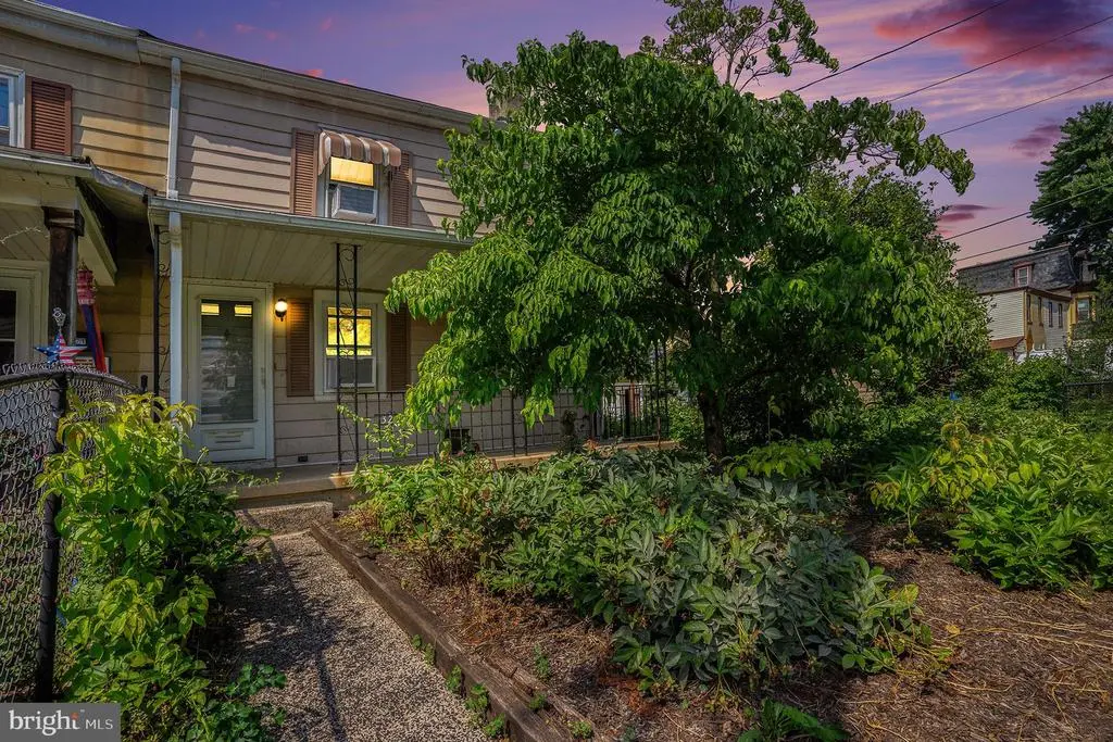 323-325 South St, POTTSTOWN