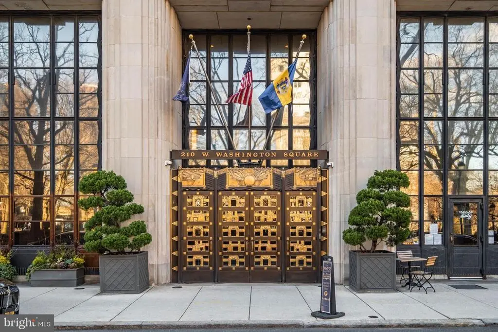 210 W Washington Sq #12nw, PHILADELPHIA