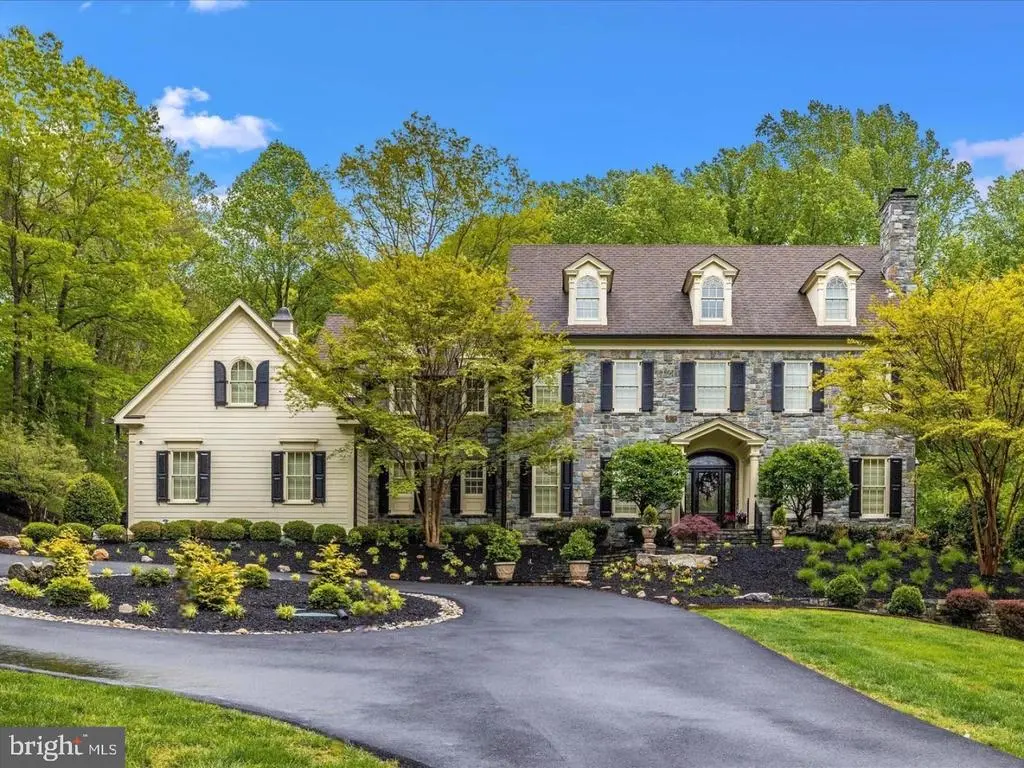 13941 Clarksville Pike, Highland