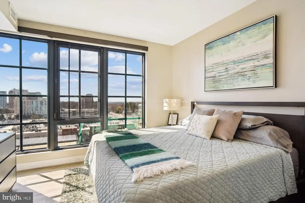 930 Rose Ave #1201, North Bethesda