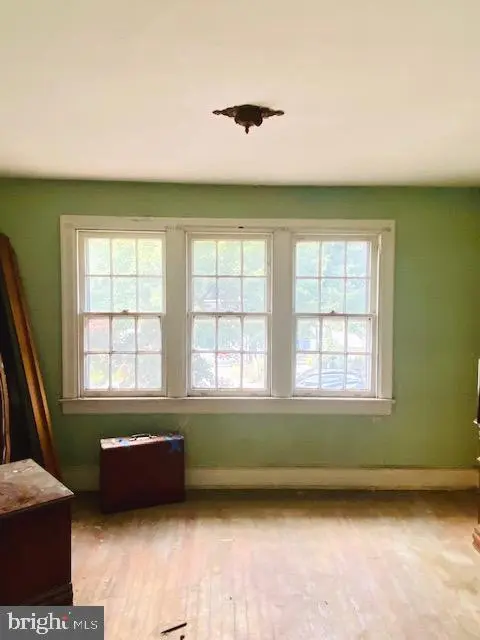 1733 L St Ne, WASHINGTON