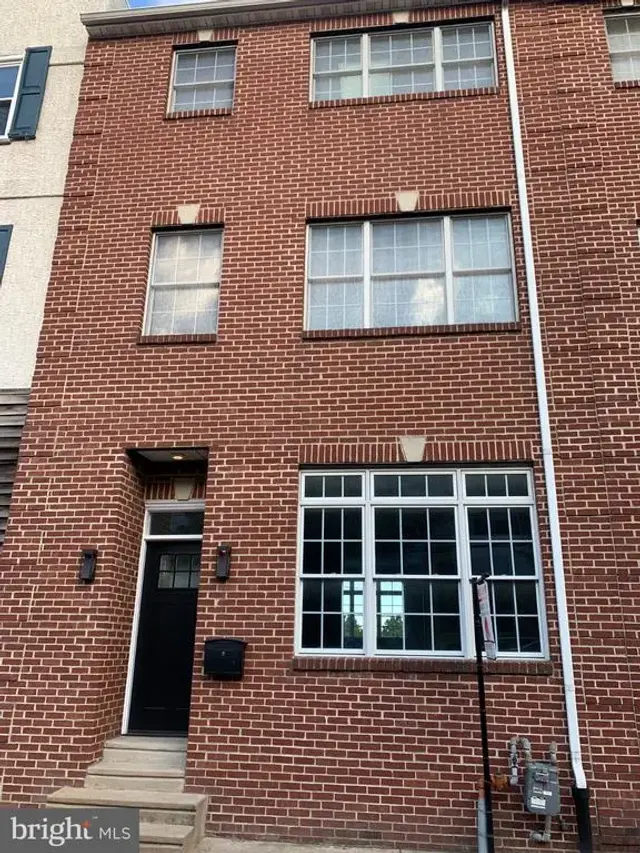 417 N Front St, Philadelphia