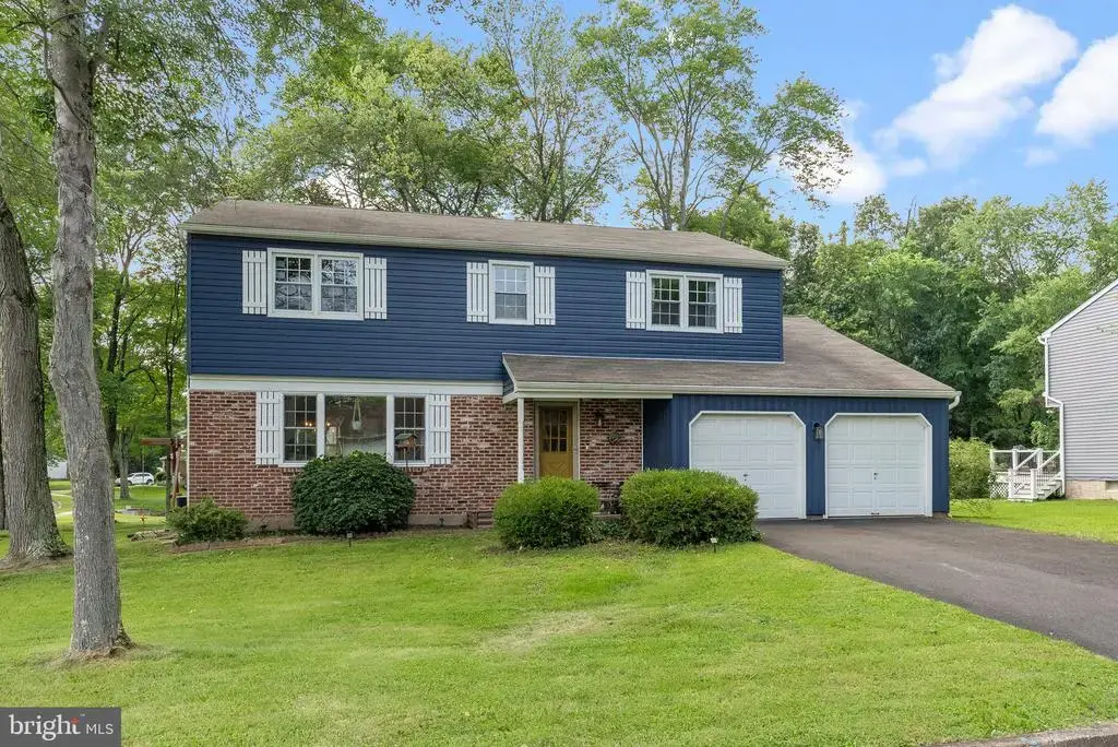1002 Liberty Ln, WARRINGTON
