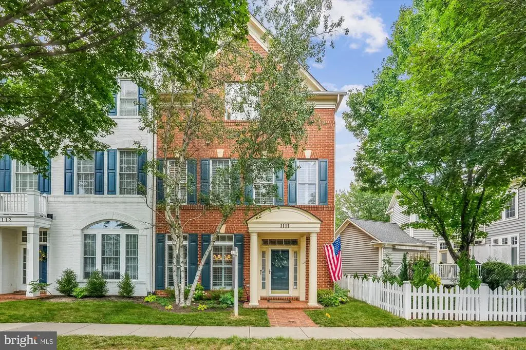 1111 Pleasant Dr, Rockville