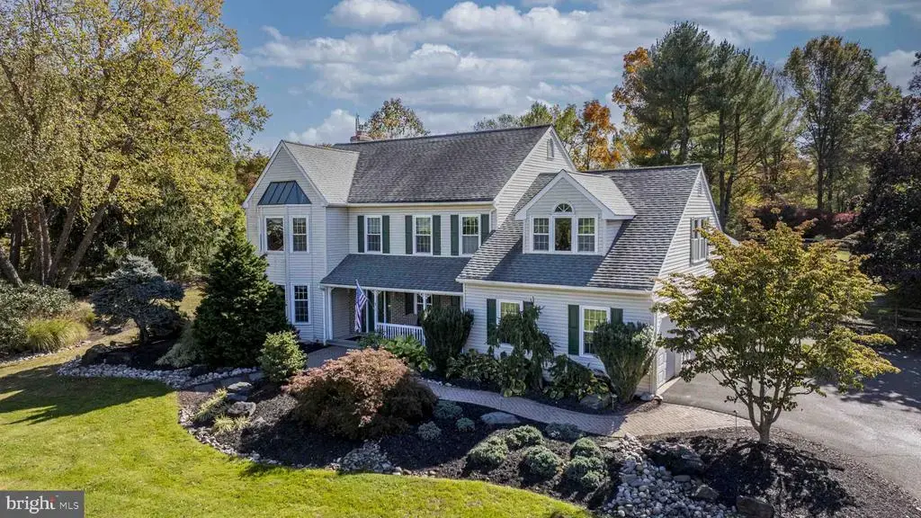 1 Hidden Ln, DOYLESTOWN