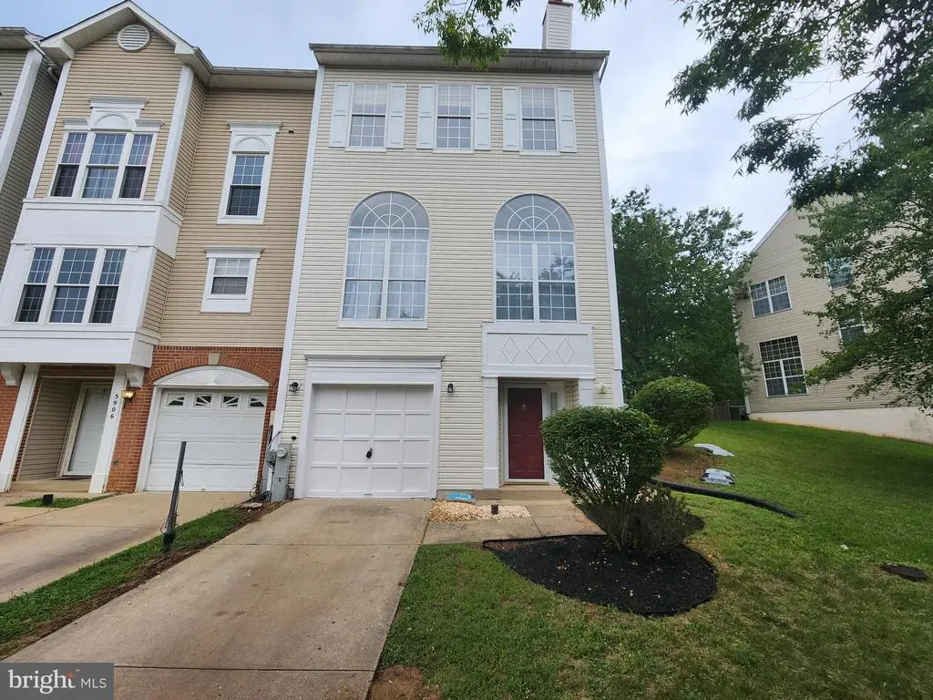 5908 Grenfell Loop, Bowie