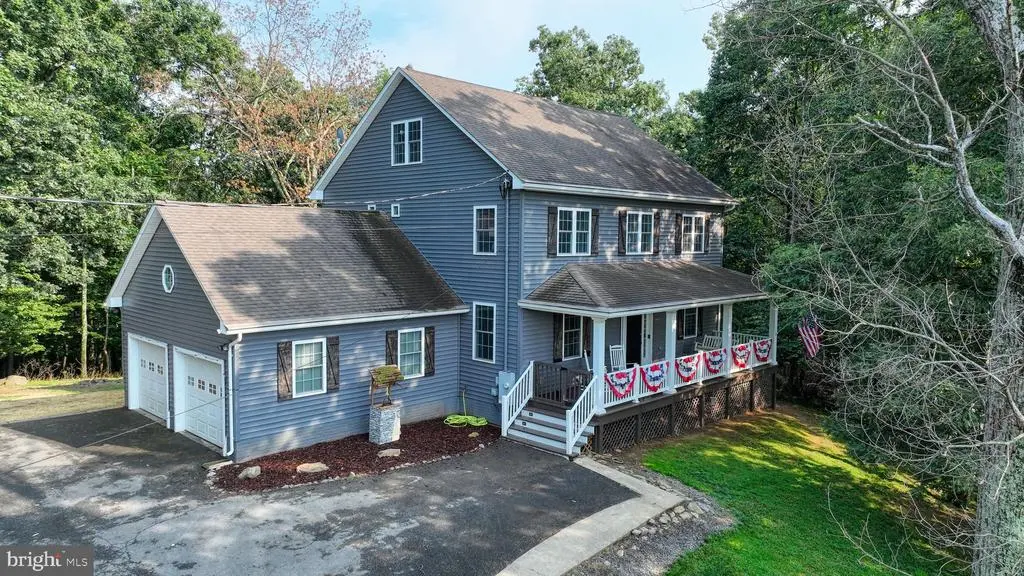 527 Grimes Golden Rd, LINDEN