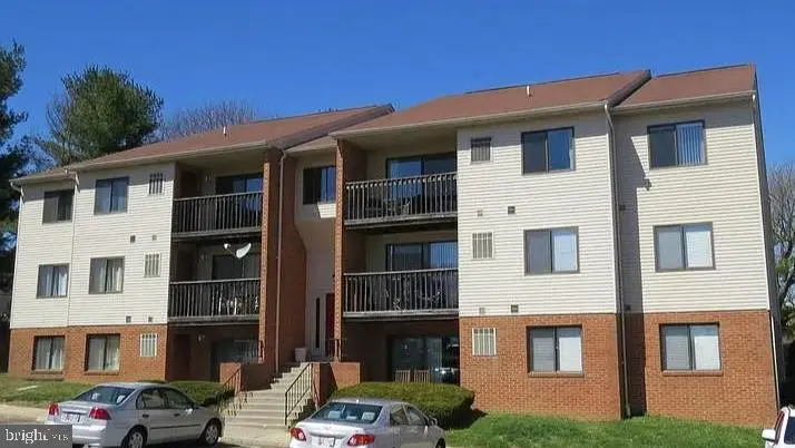 4240 Crystal Ct #3b, Hampstead