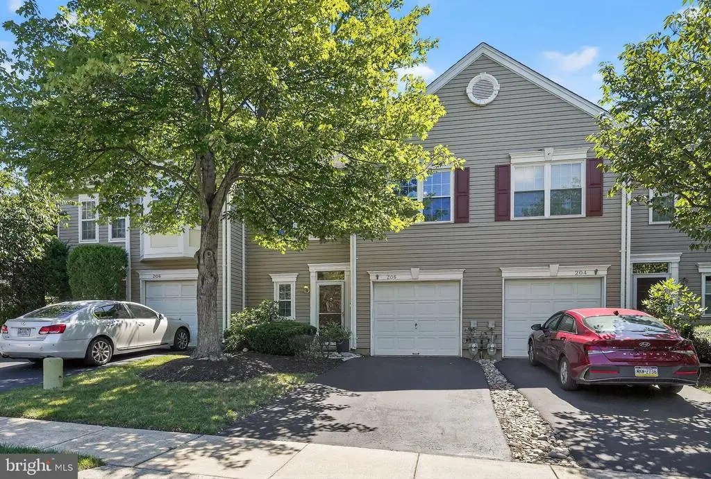 206 Saratoga Way, North Wales