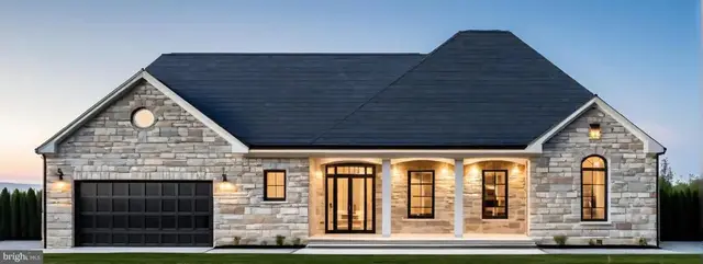 4150 Sommerfield Drive, Hampstead