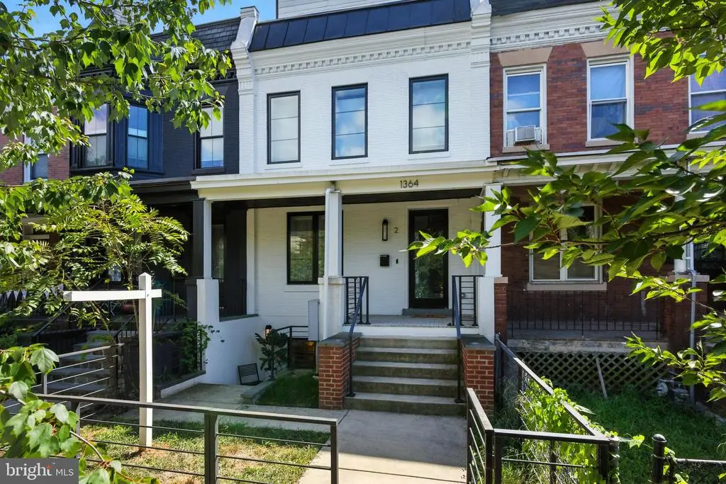 1364 Newton St Nw #1, WASHINGTON
