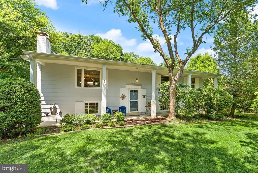 9928 Woodrow St, Vienna