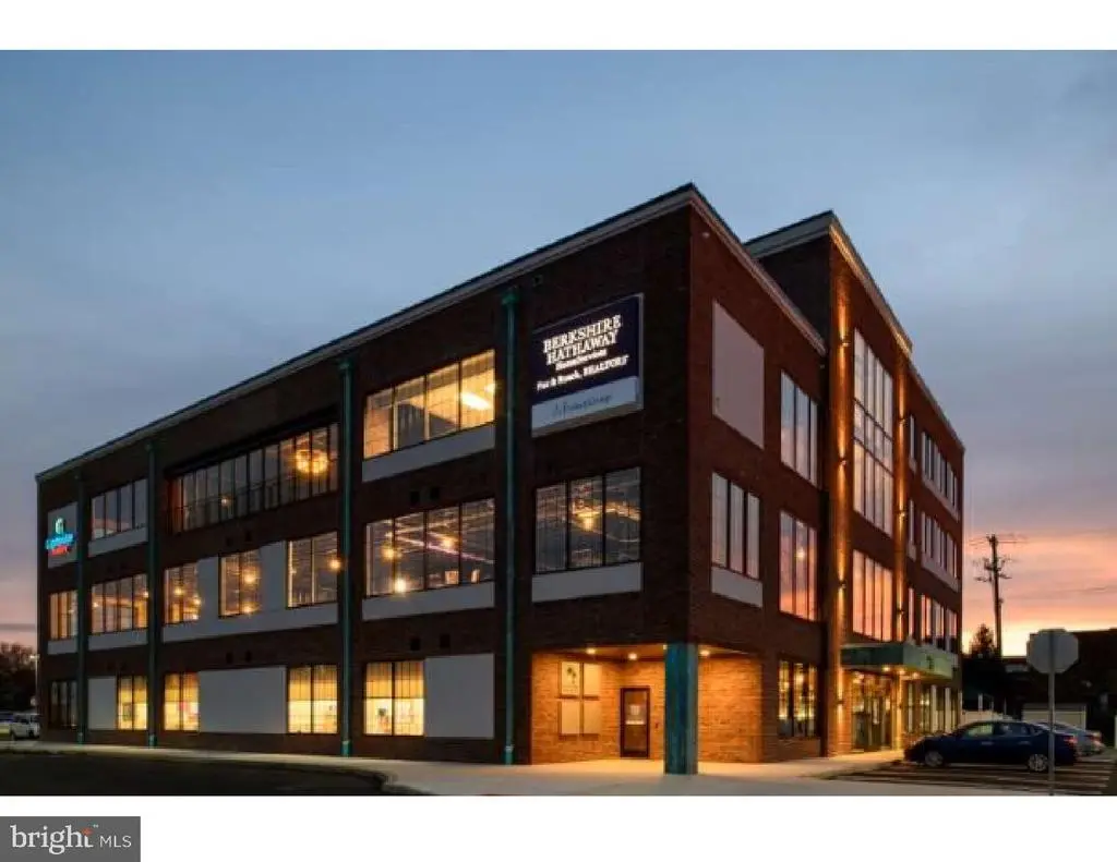 361 Highland Ave #301, GLENSIDE