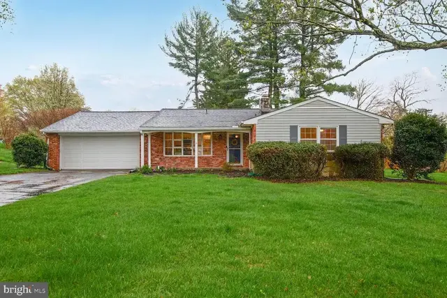 2813 Deerfield Dr, Ellicott City