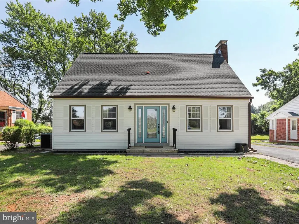 1522 Dual Hwy, Hagerstown