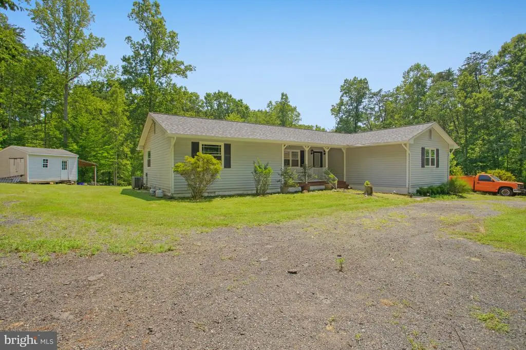 290 Hartlake Dr, FREDERICKSBURG