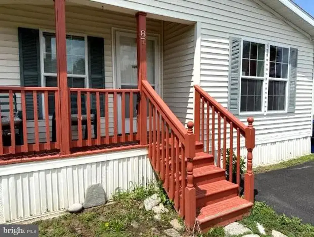 87 Ridge Rd, QUAKERTOWN