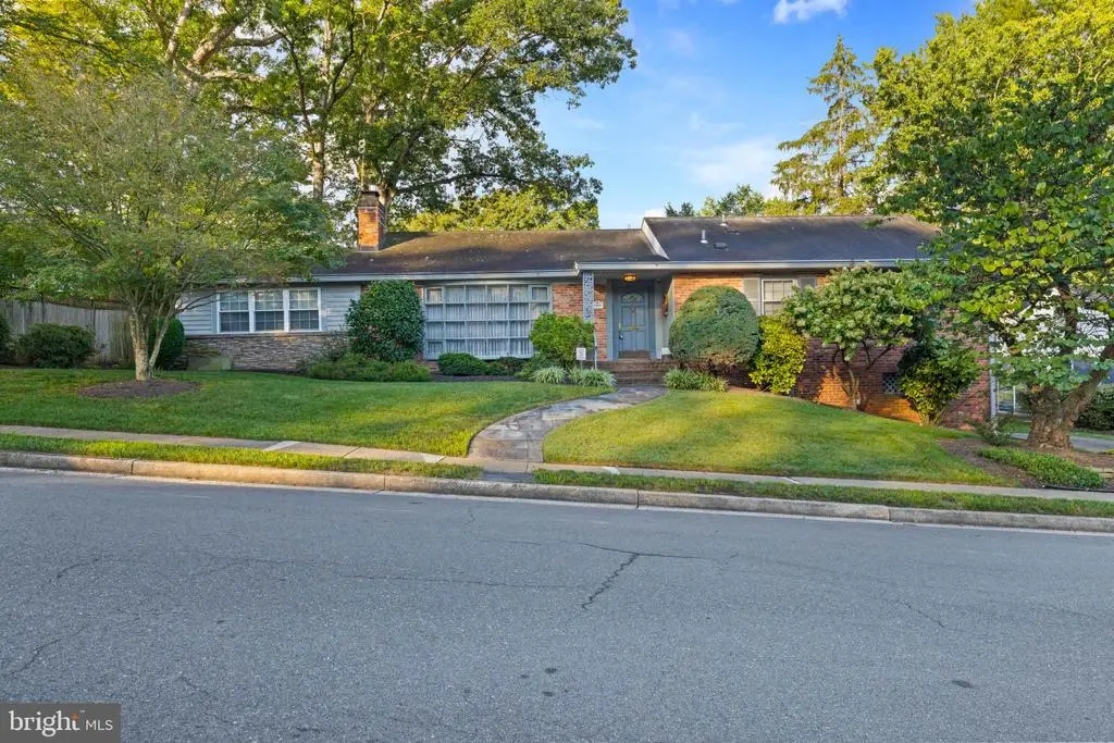 4008 N Stuart St, Arlington