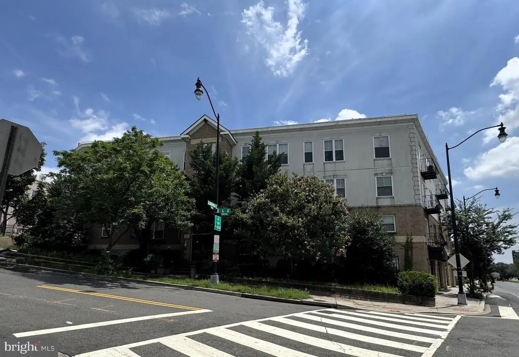 1629 L St Ne #202, WASHINGTON