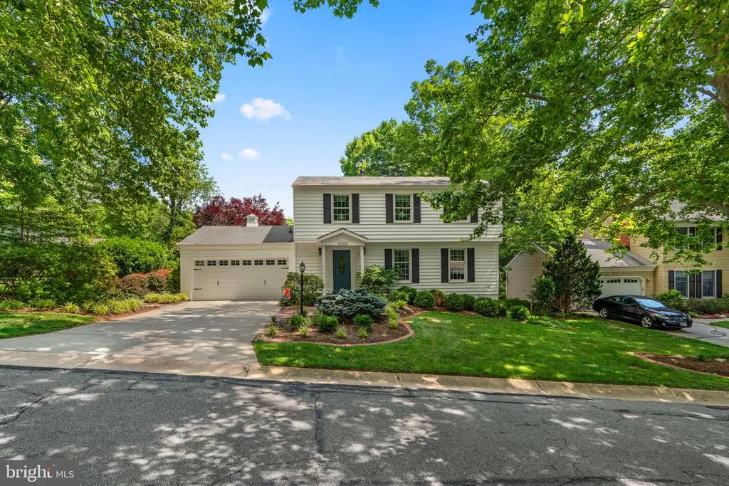 6162 Commadore Ct, Columbia