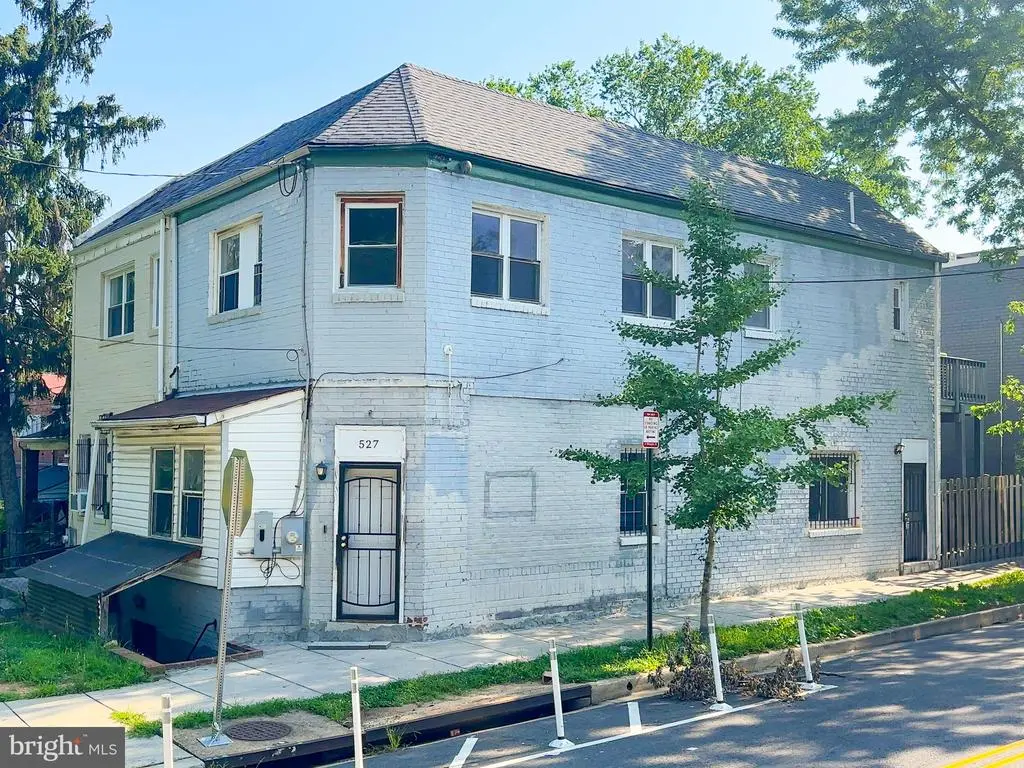527 42nd St Ne, WASHINGTON