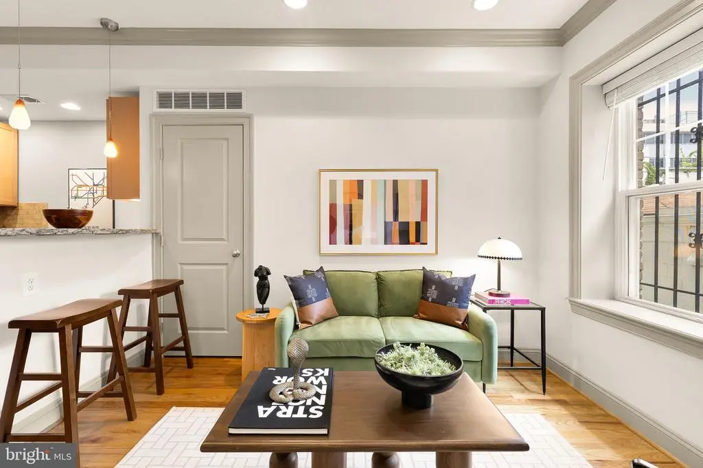 739 Newton Pl Nw #104, WASHINGTON