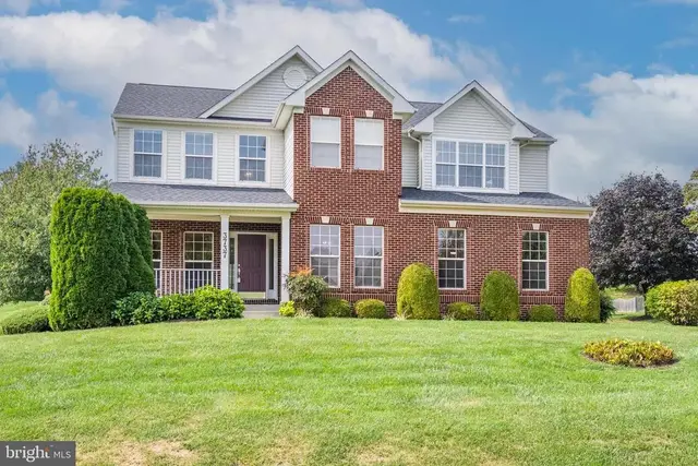 3737 Almar Ct, Hampstead