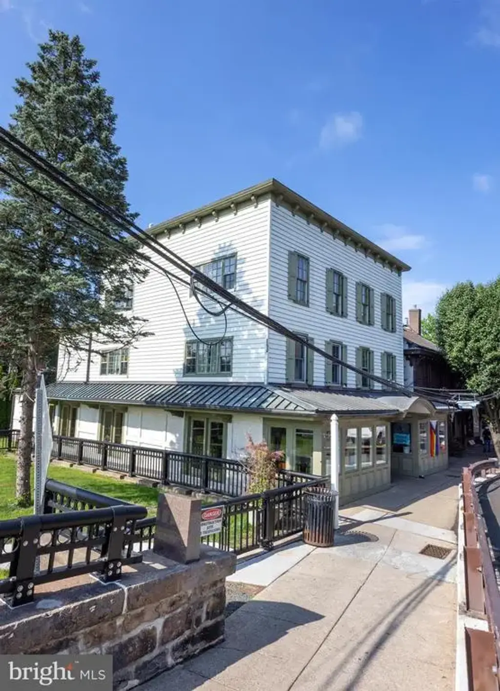15 E Bridge St, NEW HOPE