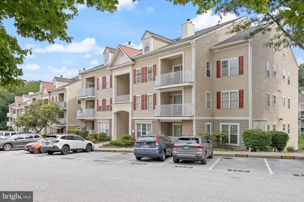 2205-f Falls Gable Ln #f, Baltimore