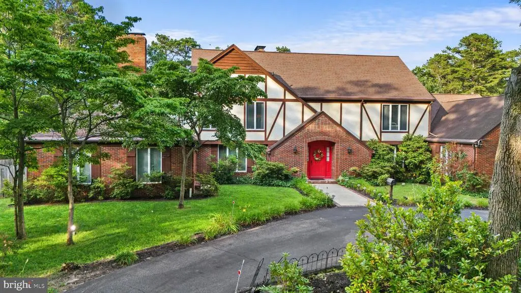 1216 Forest Dr, MILLVILLE