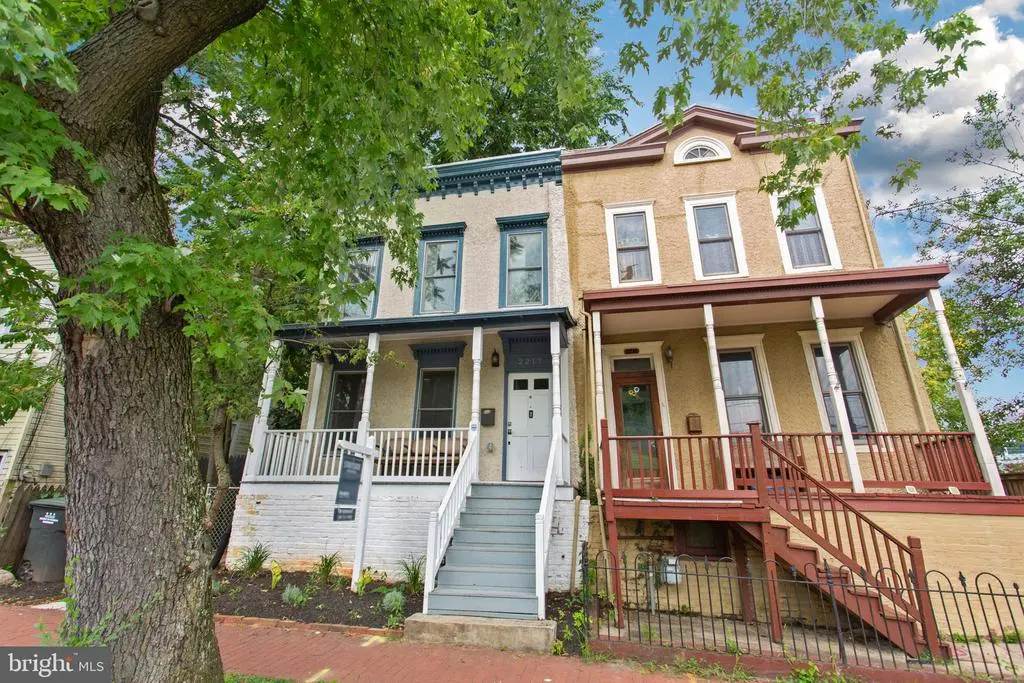 2217 14th St Se, WASHINGTON