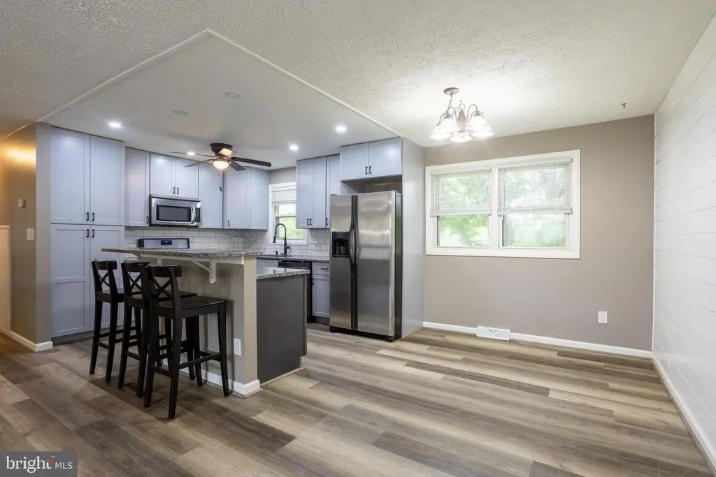 200 Duryea Dr, JOPPA