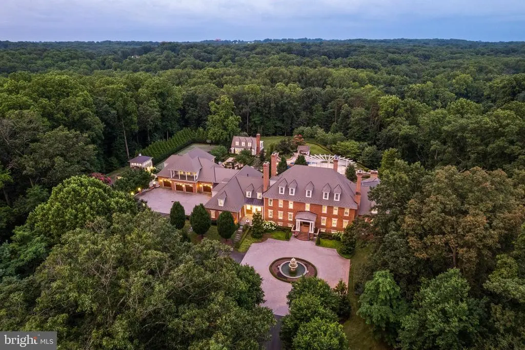 11100 Kings Cavalier Ct, OAKTON