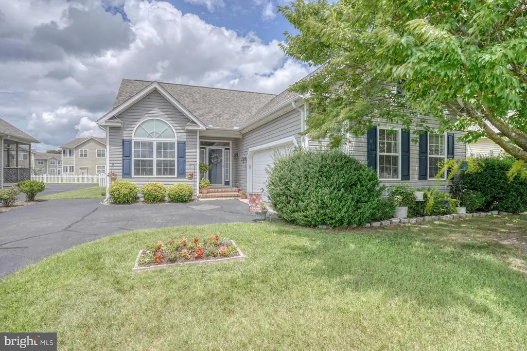 14 Clearview Dr, Milford