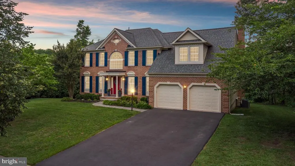 235 Finnegan Dr, MILLERSVILLE