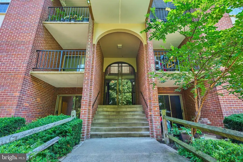 8302 Tobin Rd #11, ANNANDALE