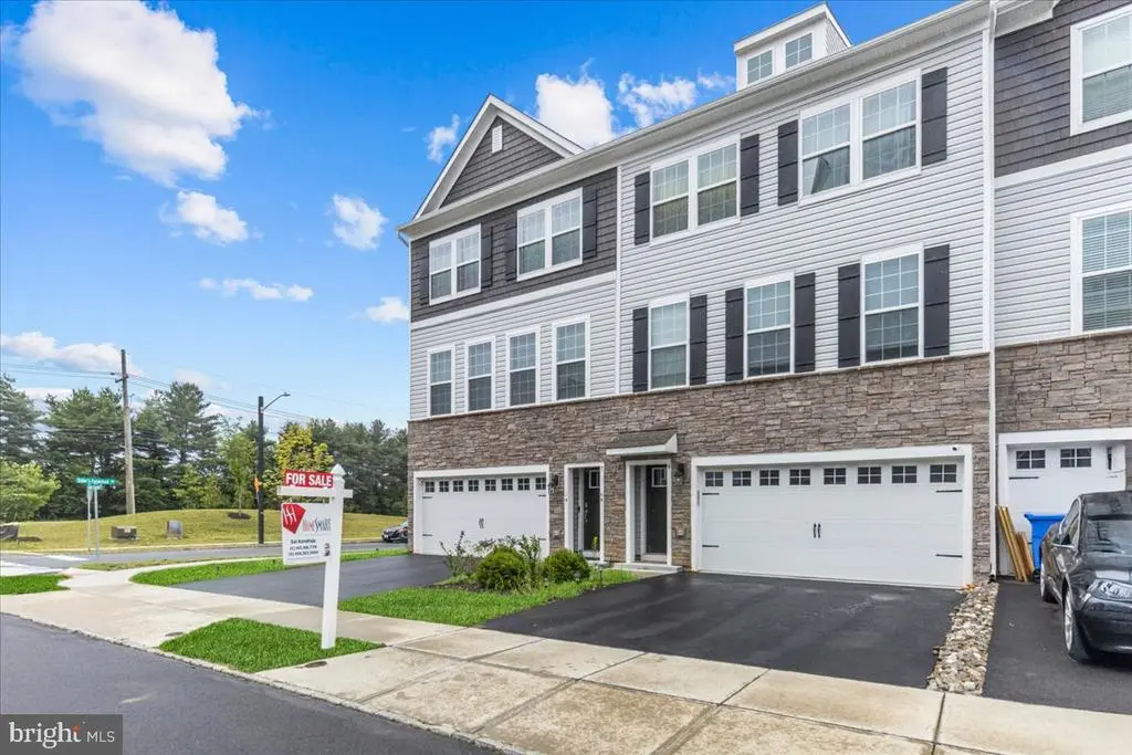 9 Sisters Farmstead Rd, MOUNT LAUREL