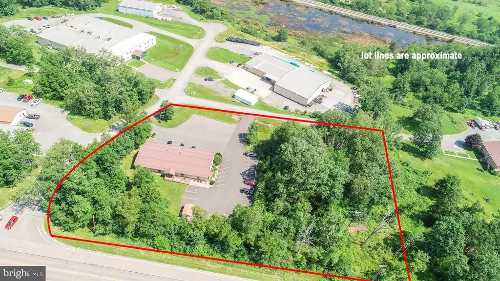 14 Commerce Dr, Oakland