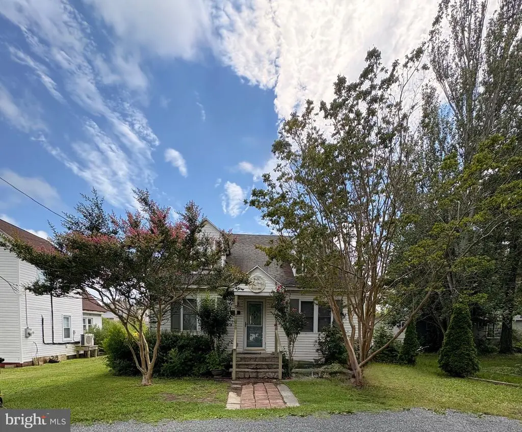 20809 Severn Rd, Ewell