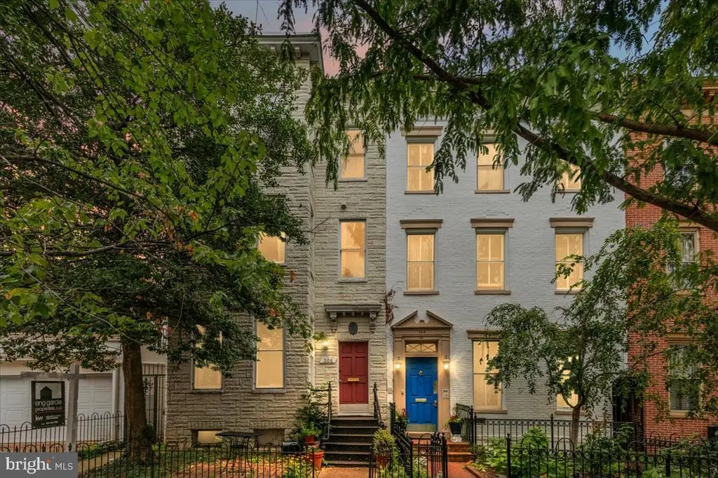 304 2nd St Se, WASHINGTON