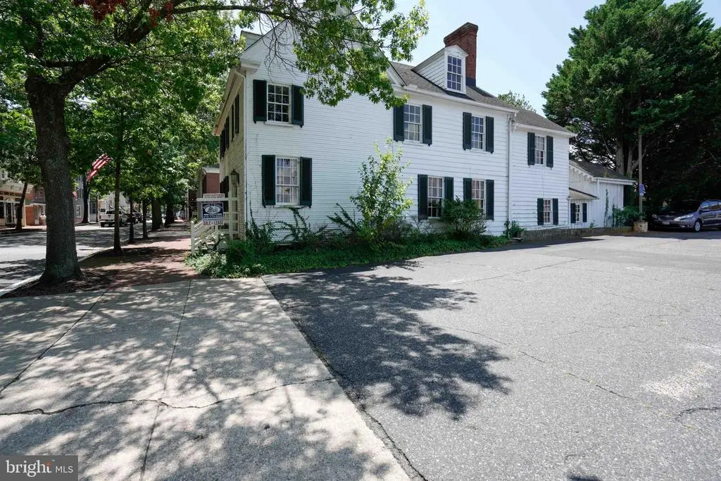 133 N Washington St, Easton