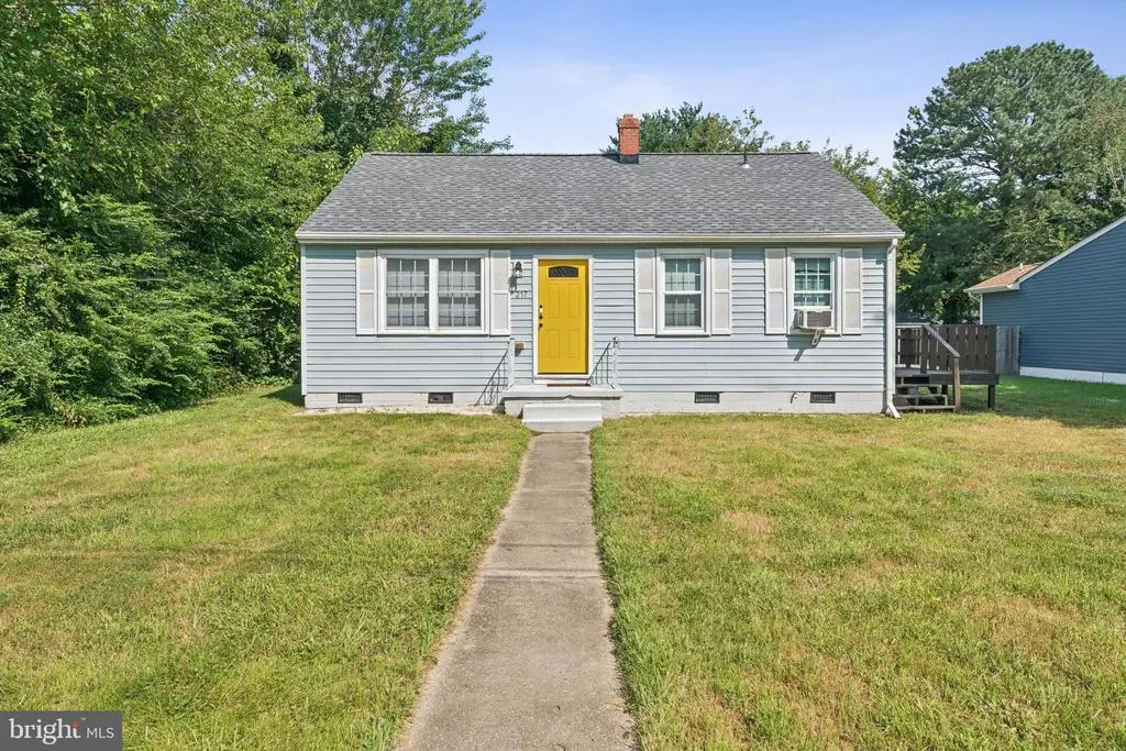 217 Locust Ave, COLONIAL BEACH