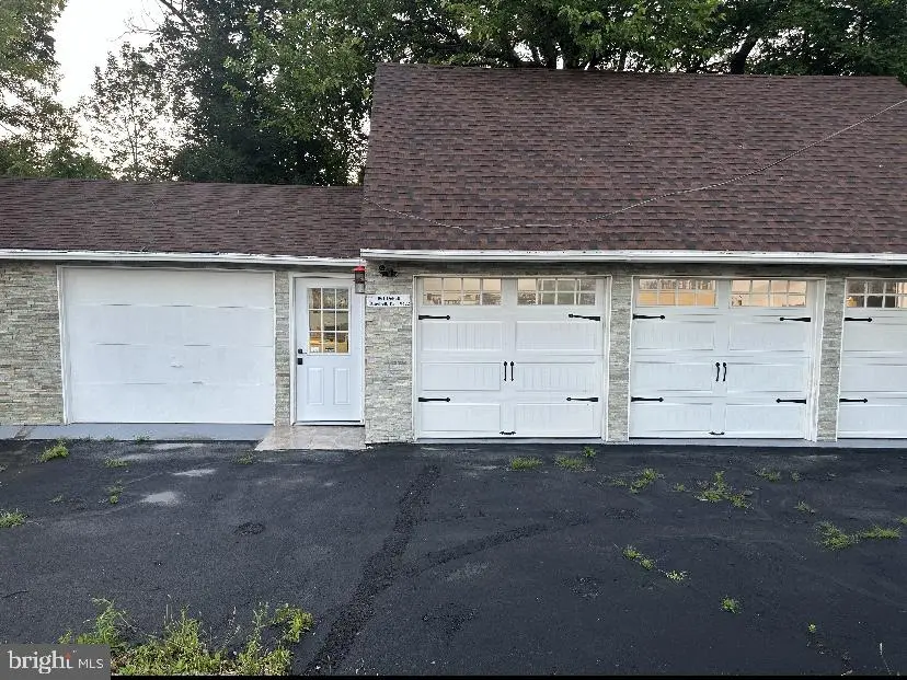 861 Dekalb Pike Dekalb Pike, BLUE BELL