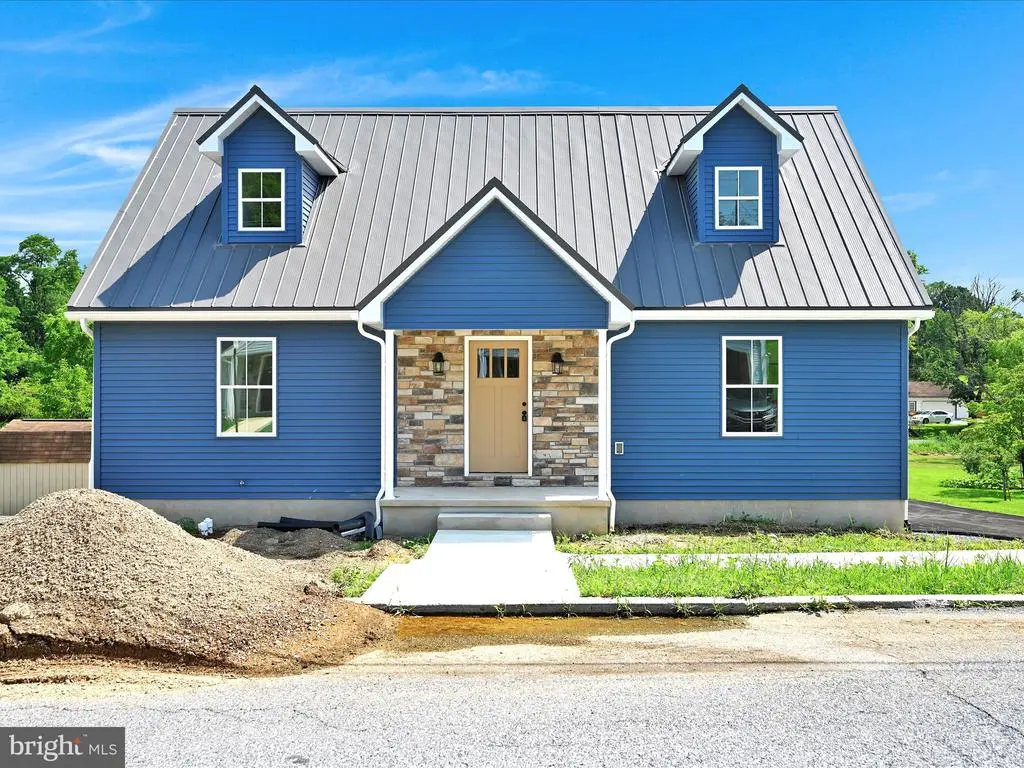 590 Reinoehl St, LEBANON