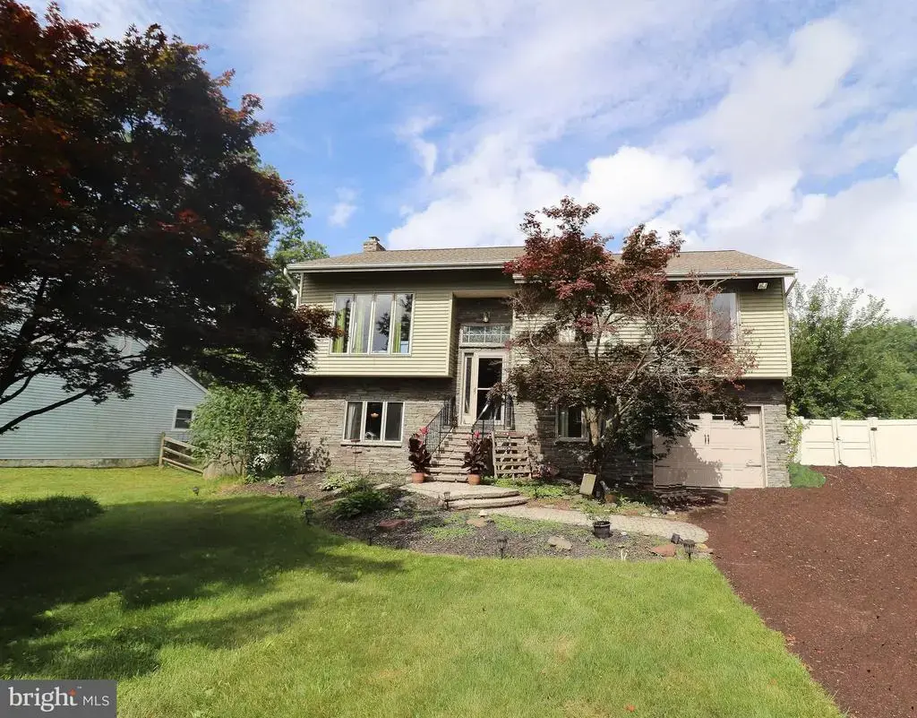 10 Blue Rock Dr, SELLERSVILLE