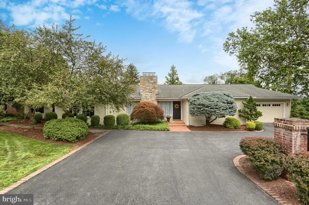 2840 Sunset Dr, Camp Hill