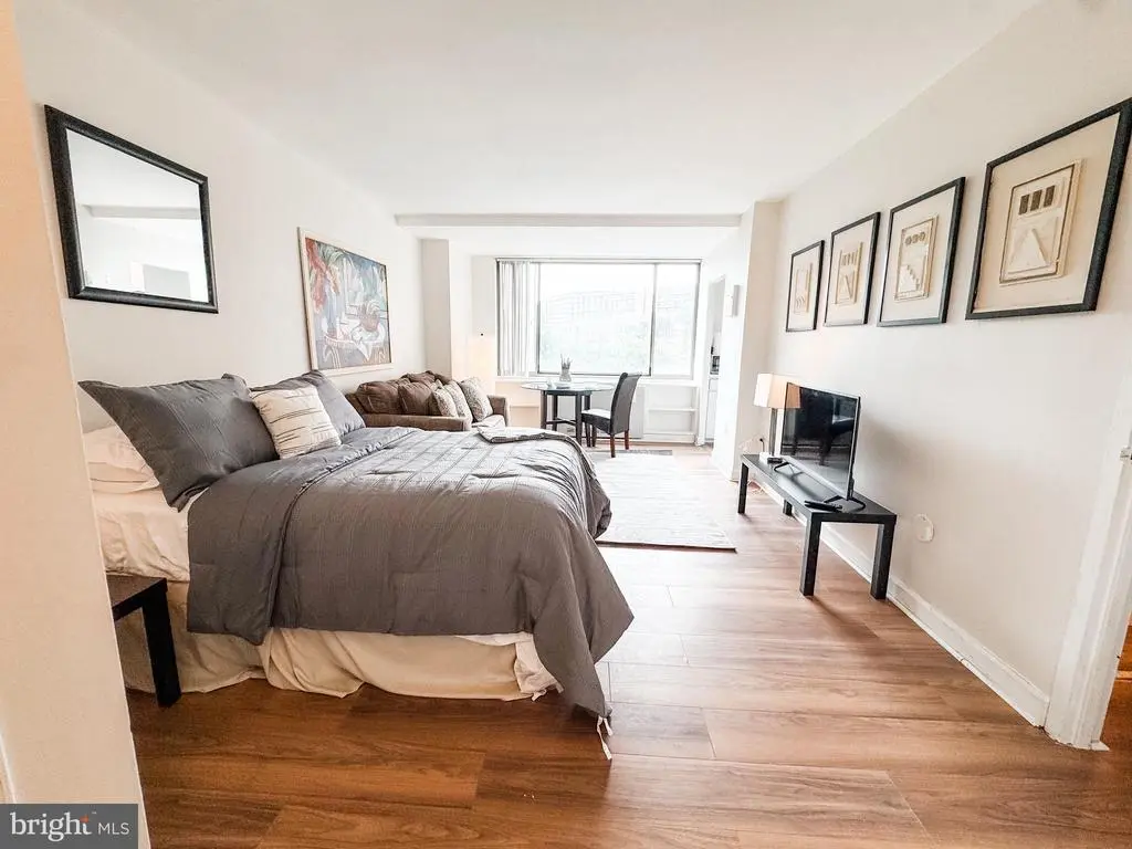 1111 Arlington Blvd #646, ARLINGTON