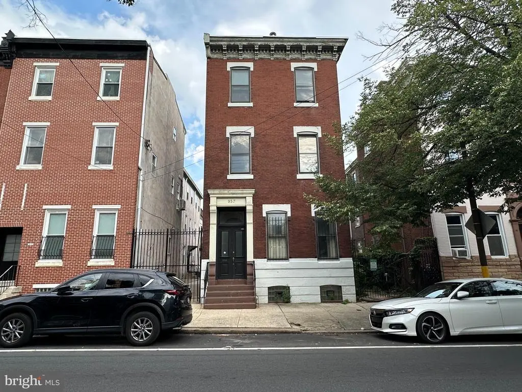 957 N 5th St, Philadelphia